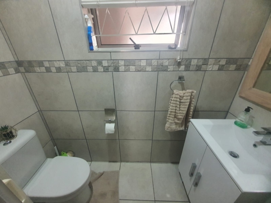 To Let 2 Bedroom Property for Rent in Gonubie Eastern Cape